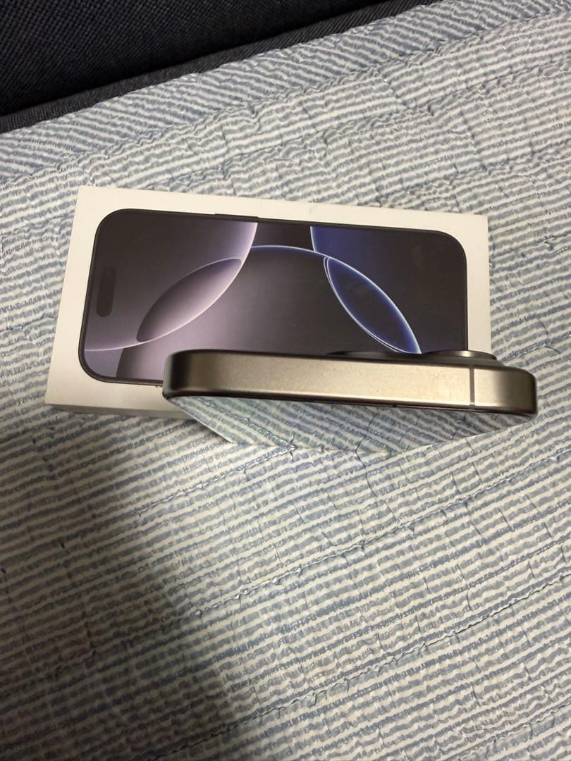 N*t様 [難あり]IPhone 15 Pro 512GB ナチュラル SIMフ