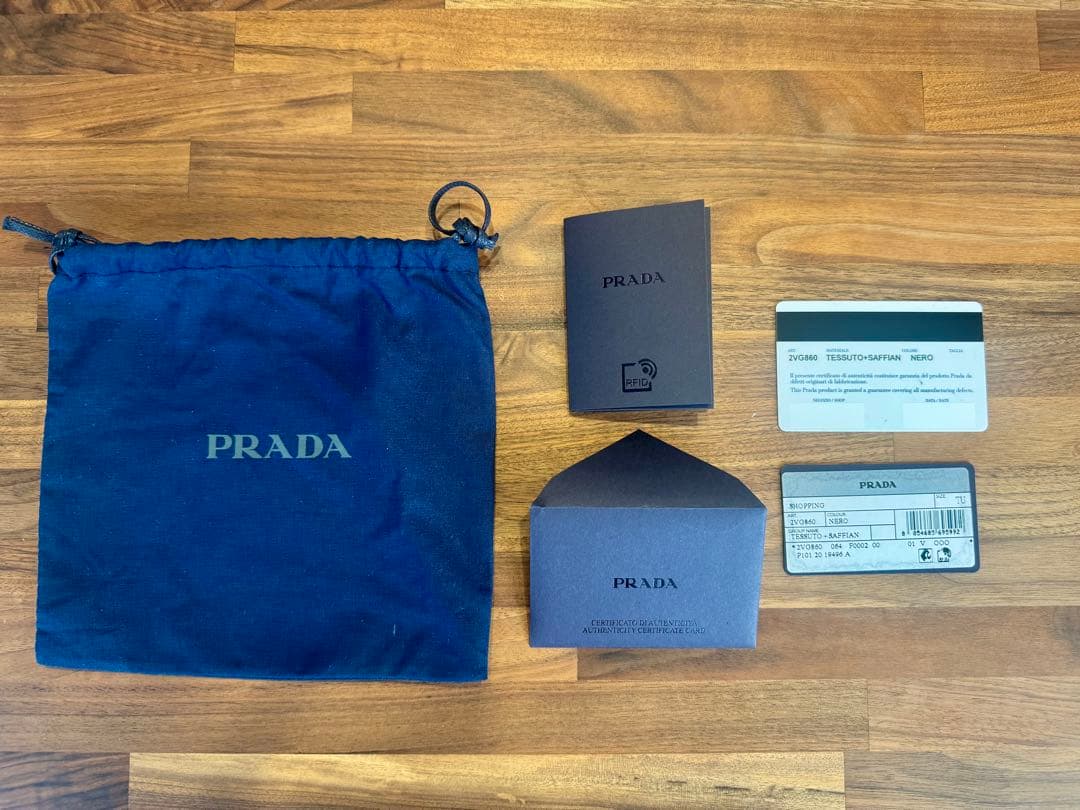 プラダPRADA 2VG860 トートバッグ ブラック リナイロン サフィアーノ