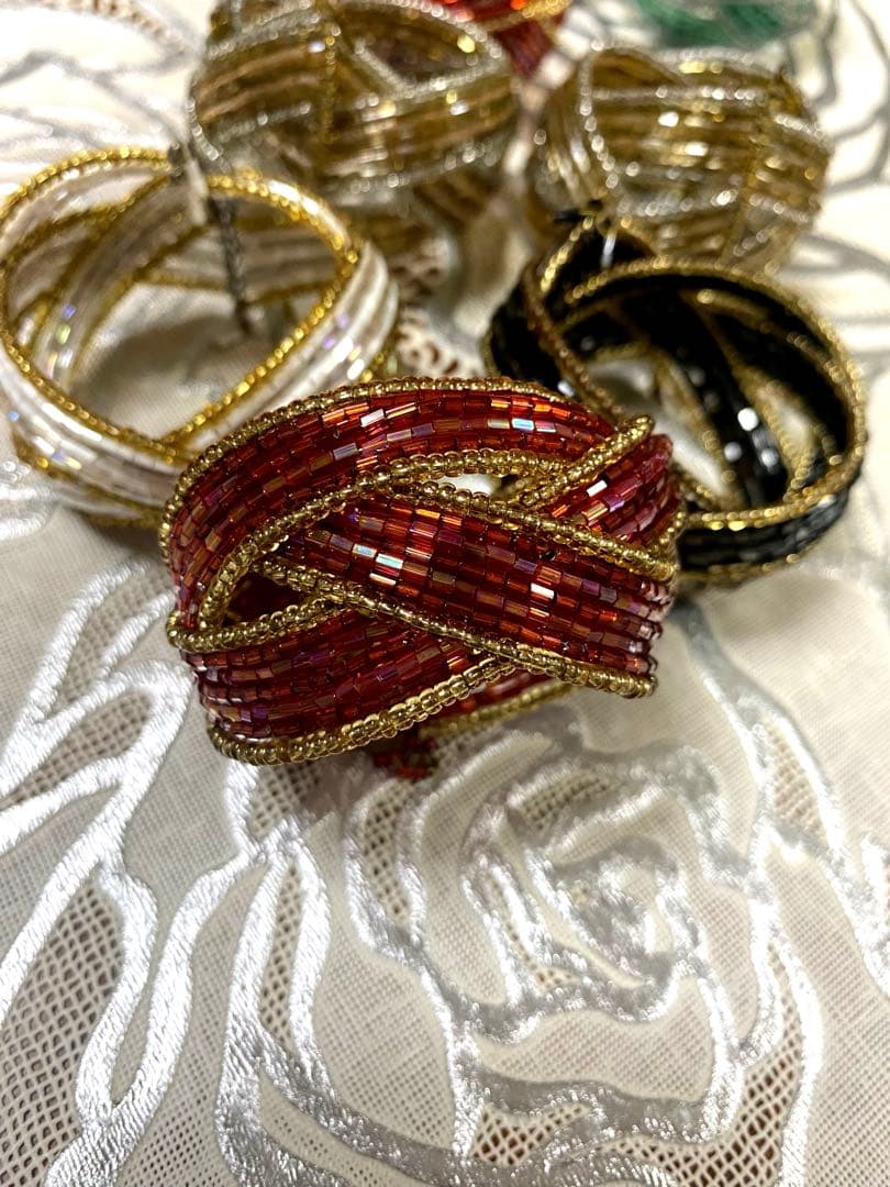 テーブルコーディネート　ナプキンリング　ビジュー最高！　ブレスレットにも