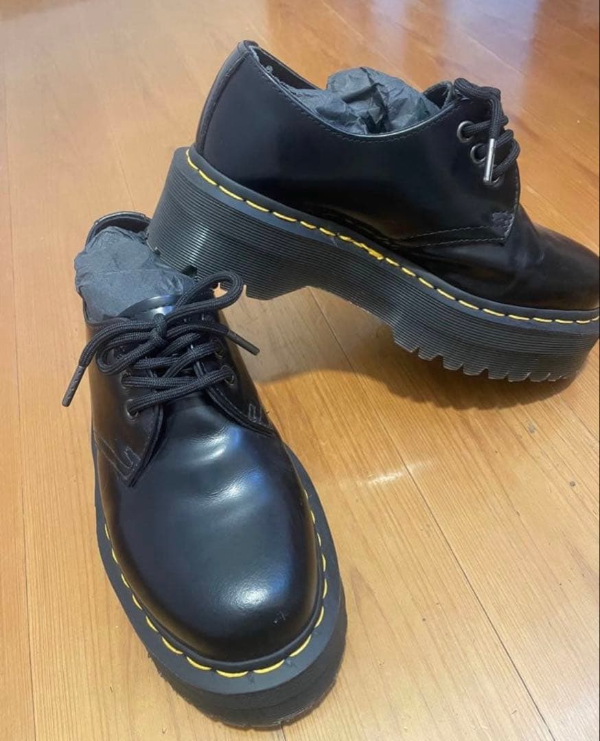 黒 本革 厚底 レースアップシューズ