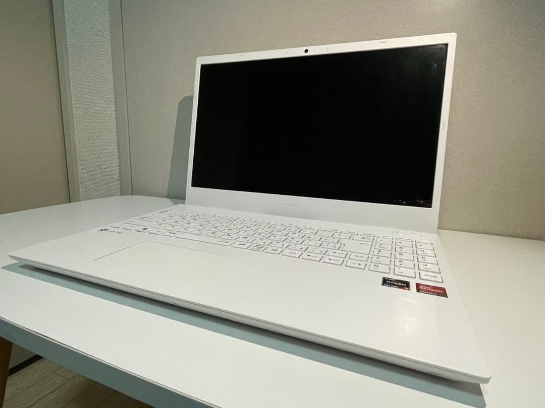 動作良好　ノートパソコン　NEC　LAVIE 15.6型　N1565AAW