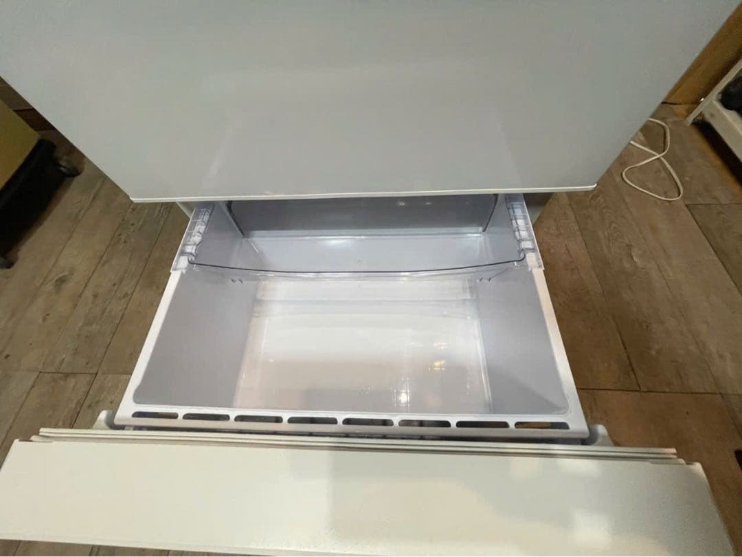 AQUA 冷凍冷蔵庫 272L AQR-SV27HBK(W) 21年製 3ドア