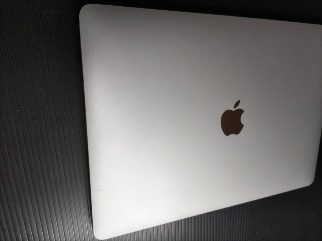 M1チップ搭載 Apple MacBook Air 本体 美品