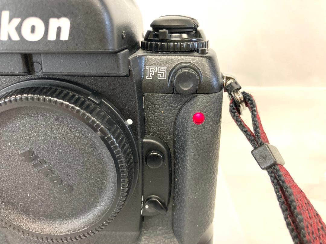 Nikon ニコン F5 ボディ 一眼レフフィルムカメラ