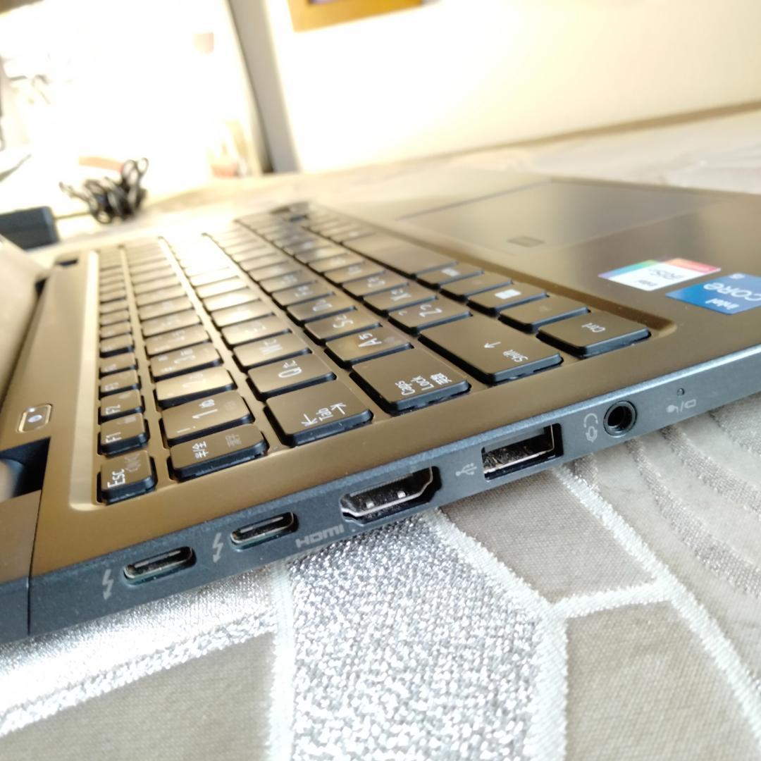 １3インチ 11世代 i5 1135G7 256G SSD FHD 東芝