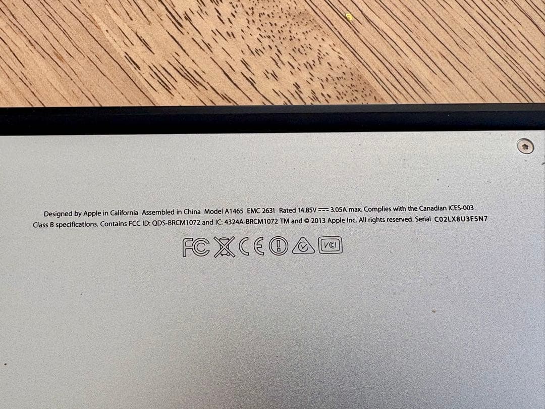 【美品】MacBook Air 11インチ Intel Core i5