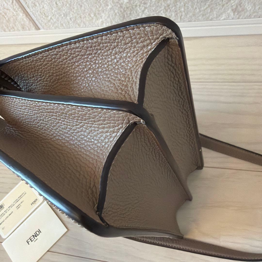 Fendi フェンディピーカーブースモール近年購入
