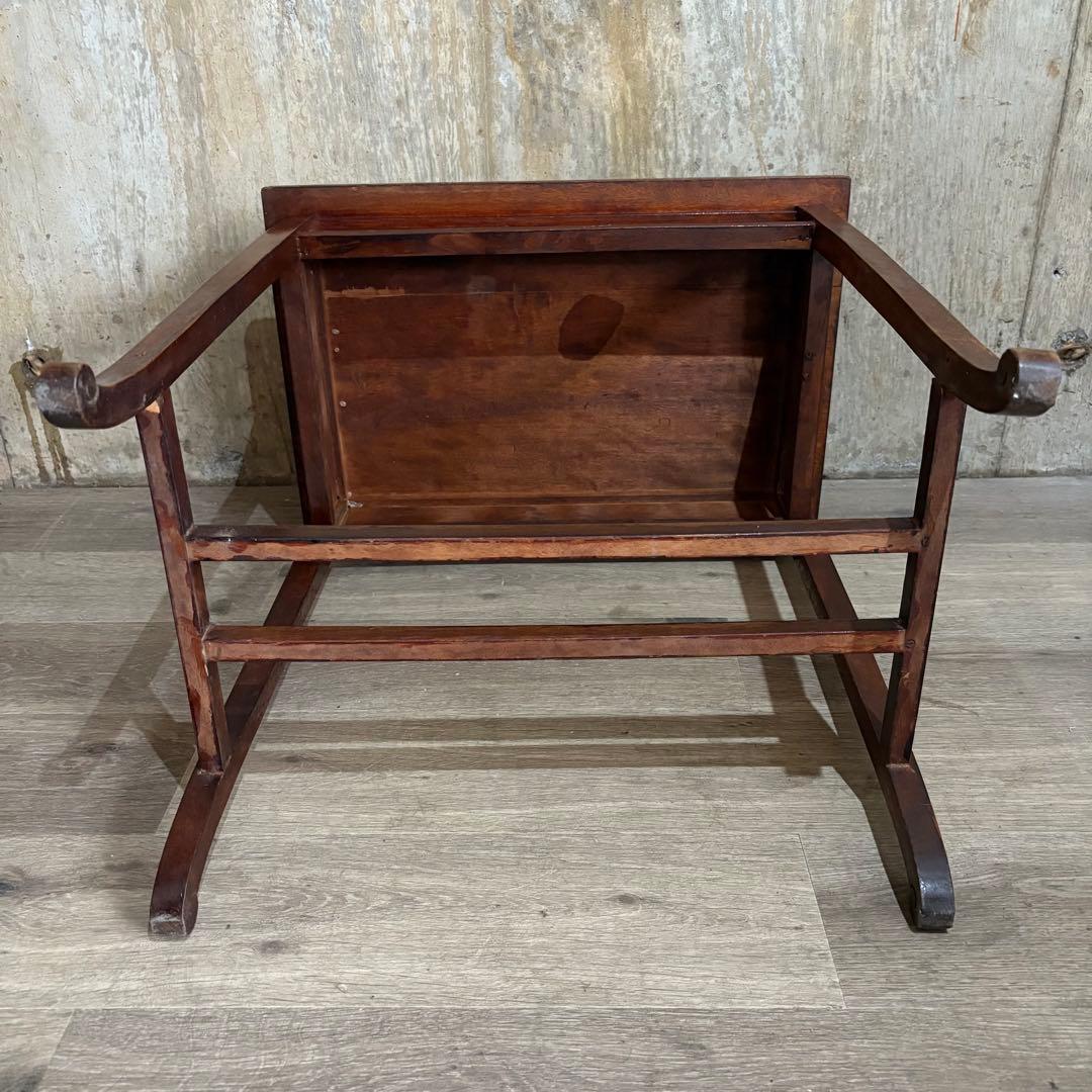 イギリス　ヴィンテージ　サイドテーブル　コーヒーテーブル　無垢材　花台