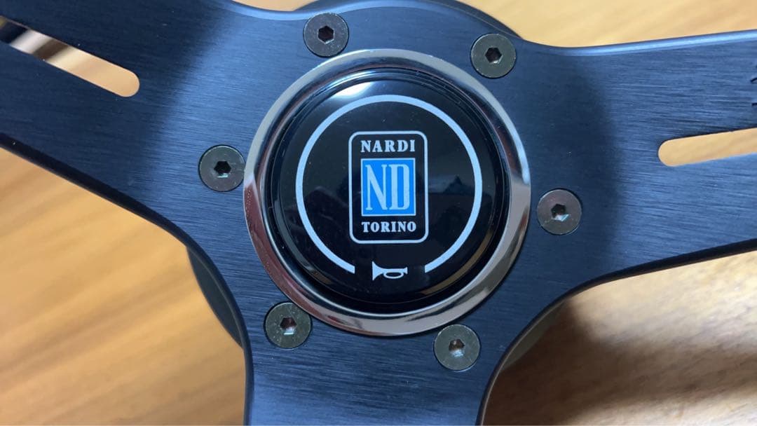 じ*ん様 ナルディ　ステアリング　35パイ　スエード仕様