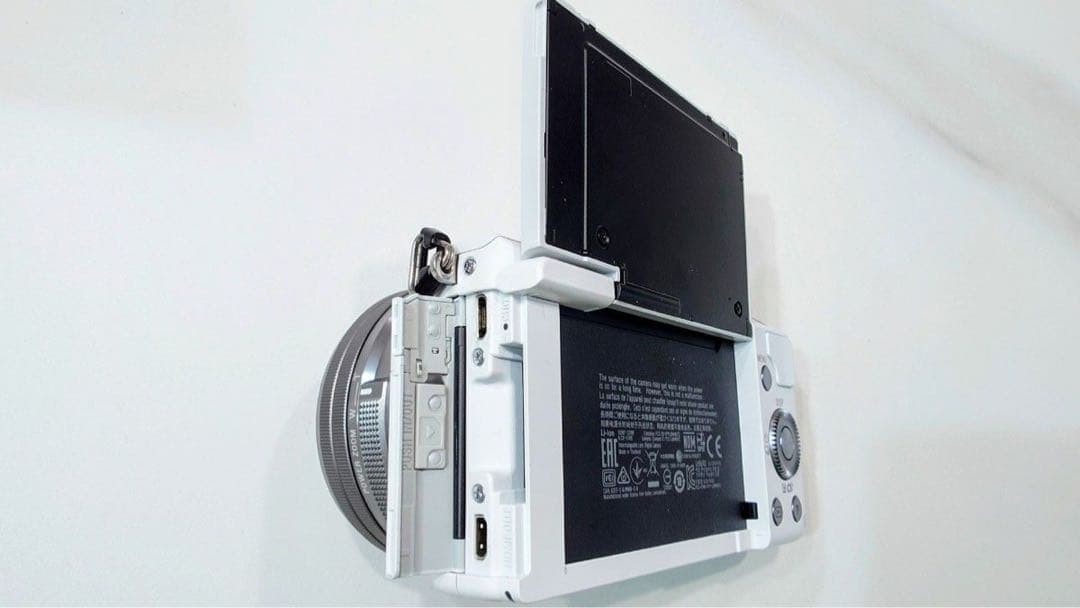 【美品】ソニー α5100 ICL-5100L/W パワーズームレンズキット