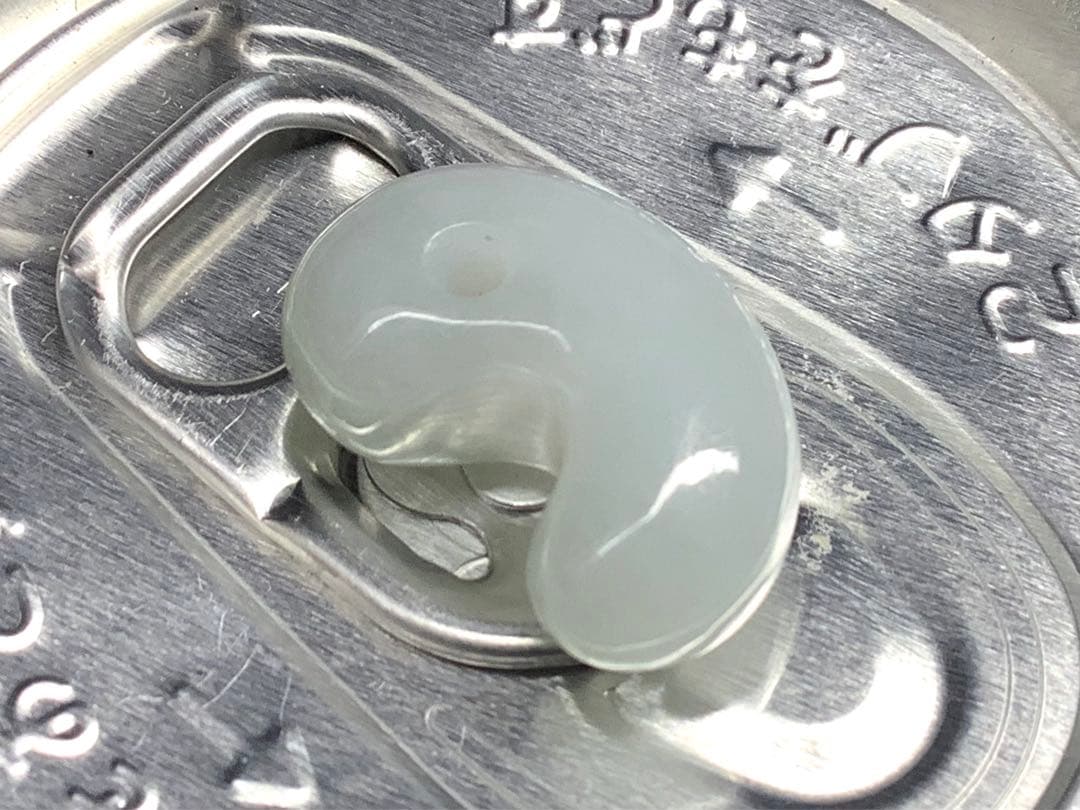 ⭕️1個だけ本物ジェダイトをお持ちください　糸魚川翡翠勾玉　ロウカン‼️機械鑑定付