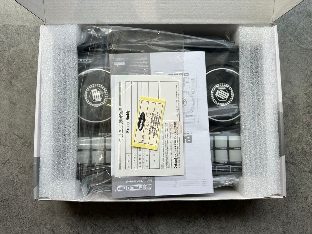 Reloop Buddy DJコントローラー 本体