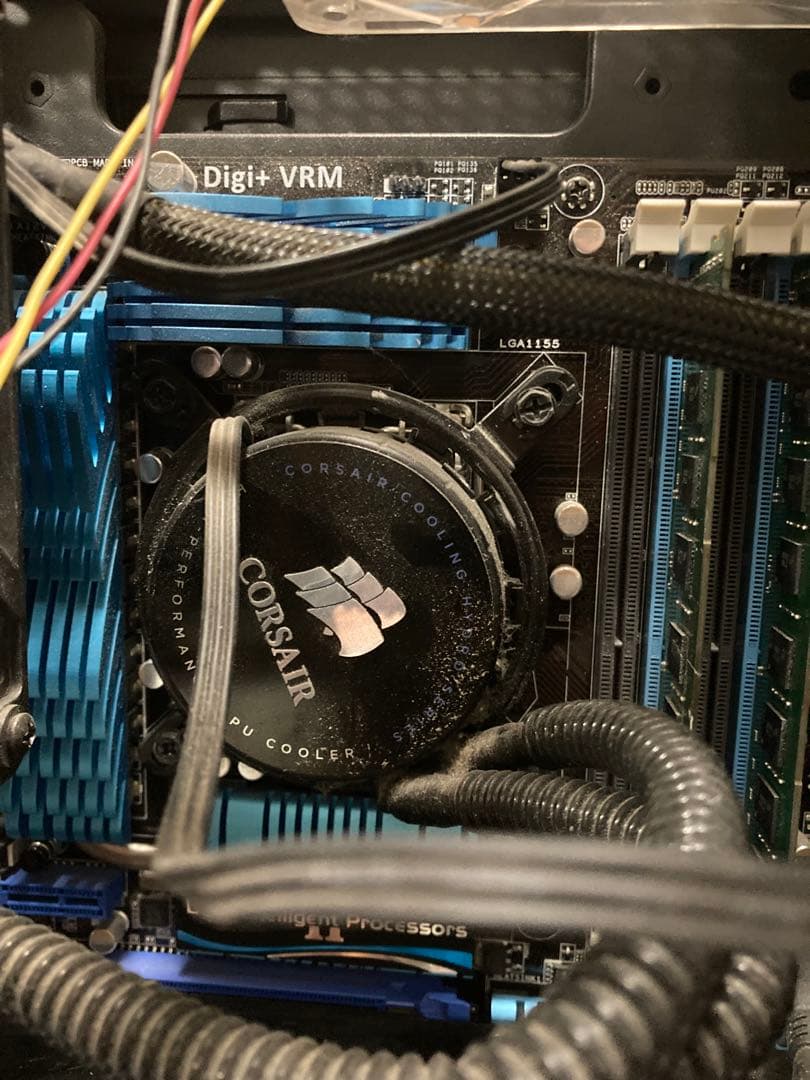 ジャンク　ゲーミングPC タワーケース850w 主要パーツ付属