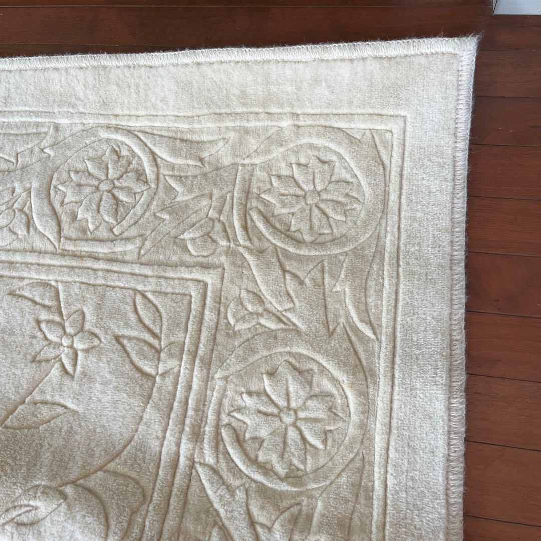 花柄エンボス加工クリーム色ラグ大判195cm×245cm