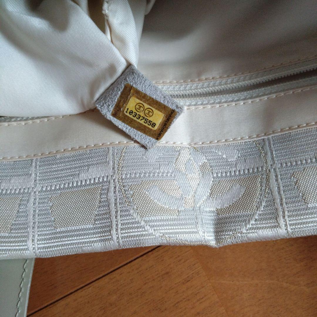 CHANEL ベージュ キャンバス ハンドバッグ