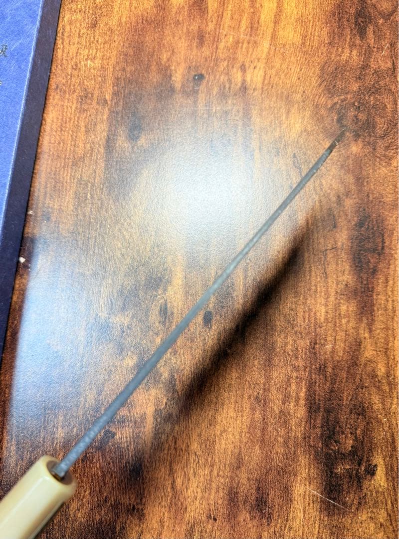 森本光一作　和牛刀 切付 黒打 包丁　7寸　白ニ鋼　ウェンジ白水牛八角柄