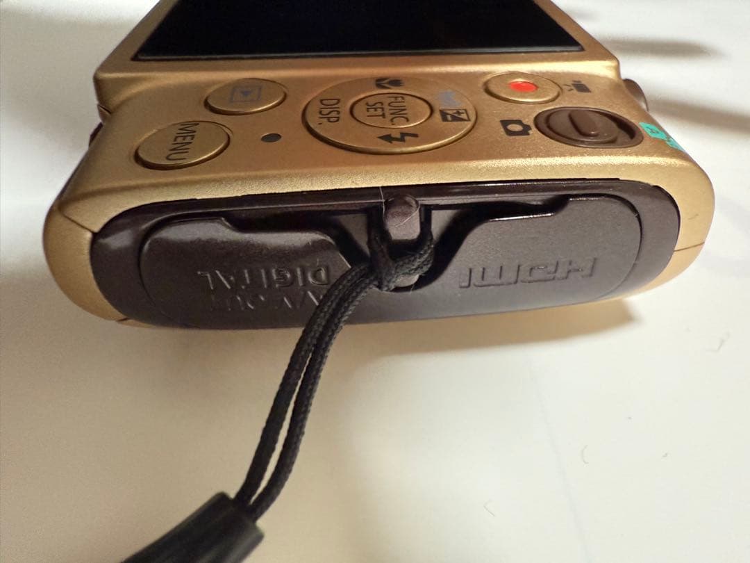 Canon IXY 620F ゴールド