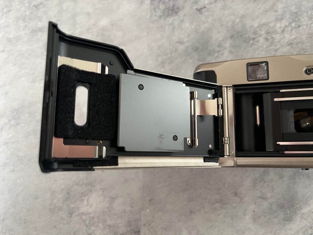 【専用】CONTAX Tvs シルバー コンパクトフィルムカメラ ジャンク品