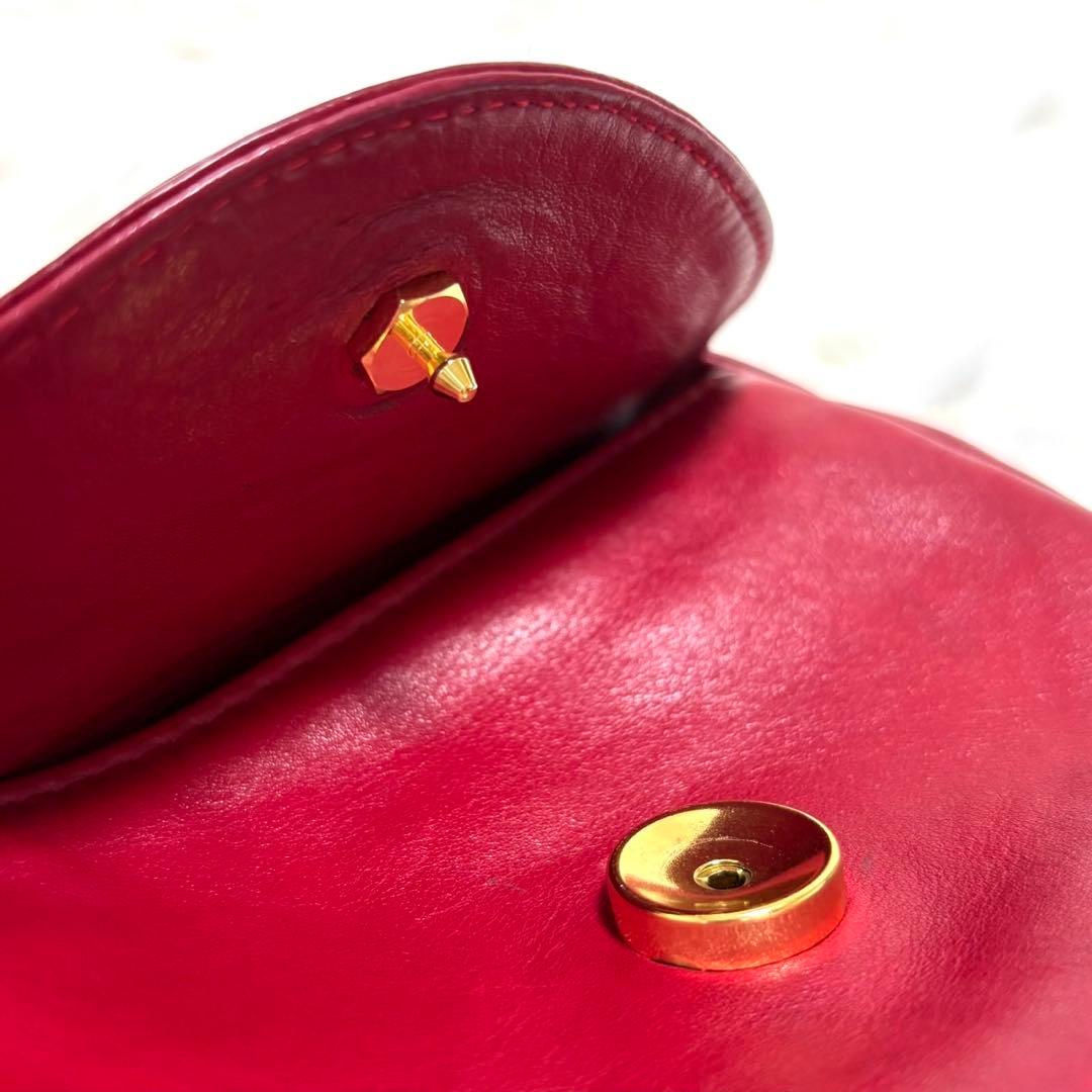 【美品・鑑定済み】CHANEL ウエストポーチ　ココマーク　チェーン　レッド