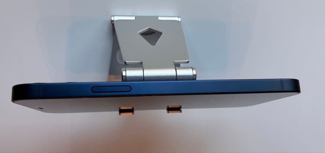 【美品】Apple iPhone 12 64GB Blue