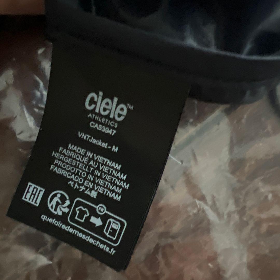 新品未使用　ciele ベントジャケット