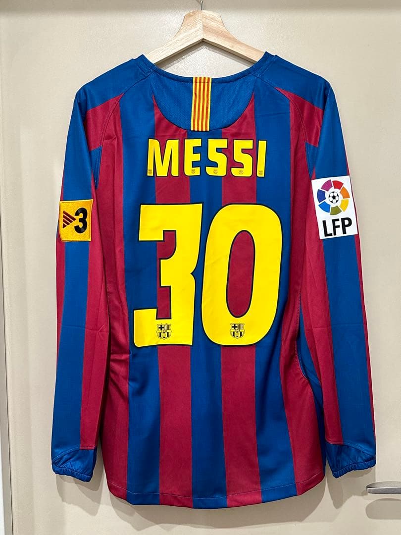 バルセロナ05/06シーズンのリオネル・メッシのホームユニフォーム