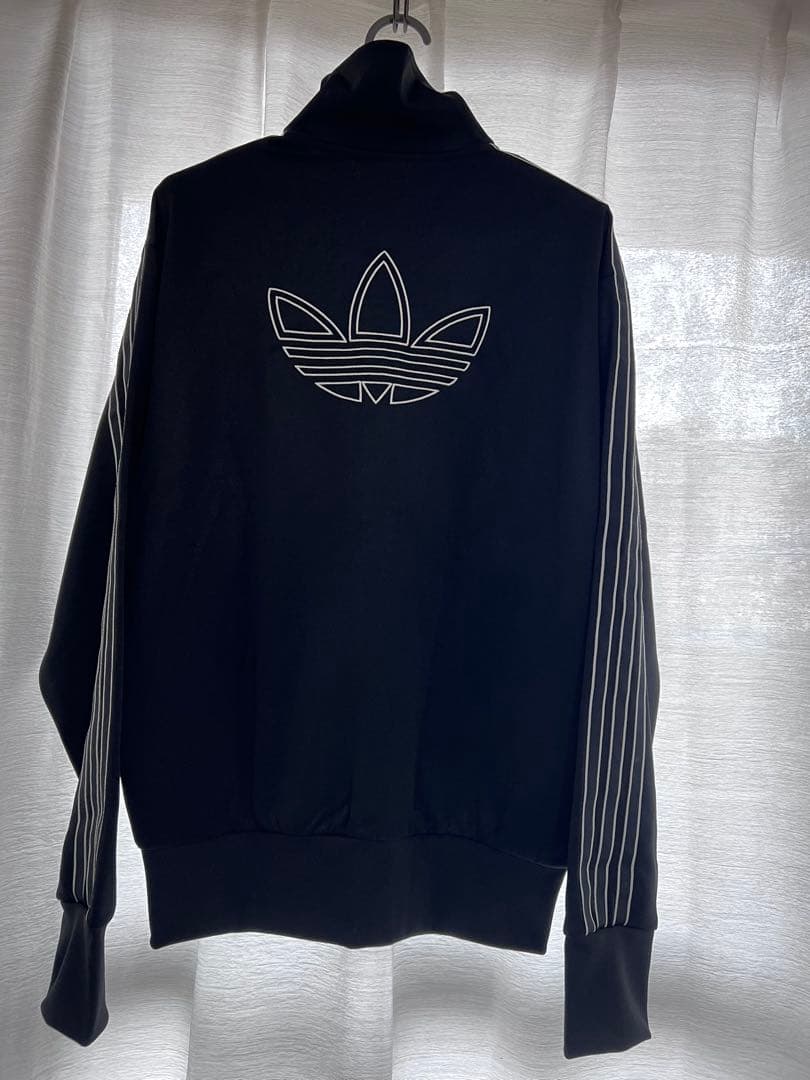 adidas トラックジャケット【新品タグ付き】