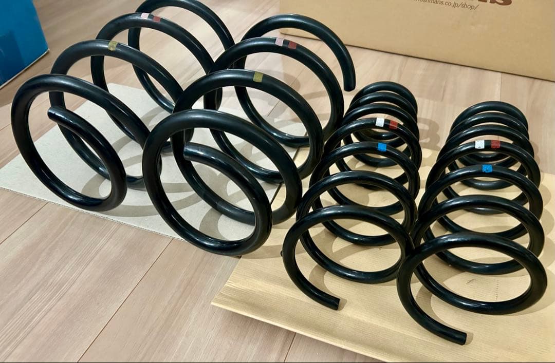 ポルシェ　ケイマン 981用　純正サス　スプリング