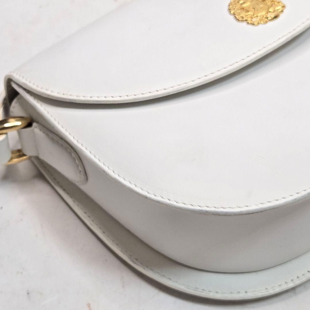 極美品 CELINE ショルダーポーチ トリオンフエンブレム 金具