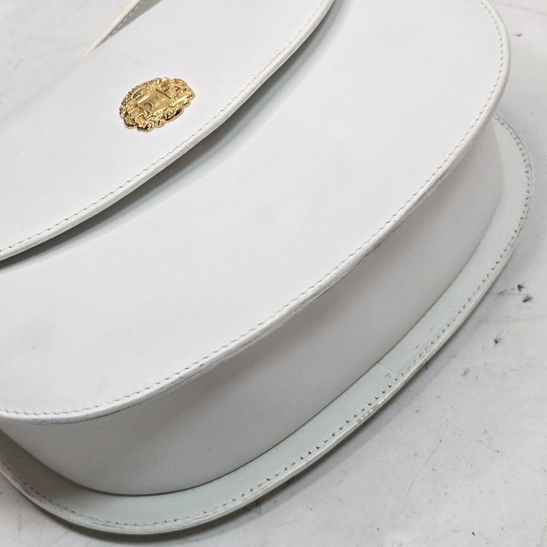 極美品 CELINE ショルダーポーチ トリオンフエンブレム 金具