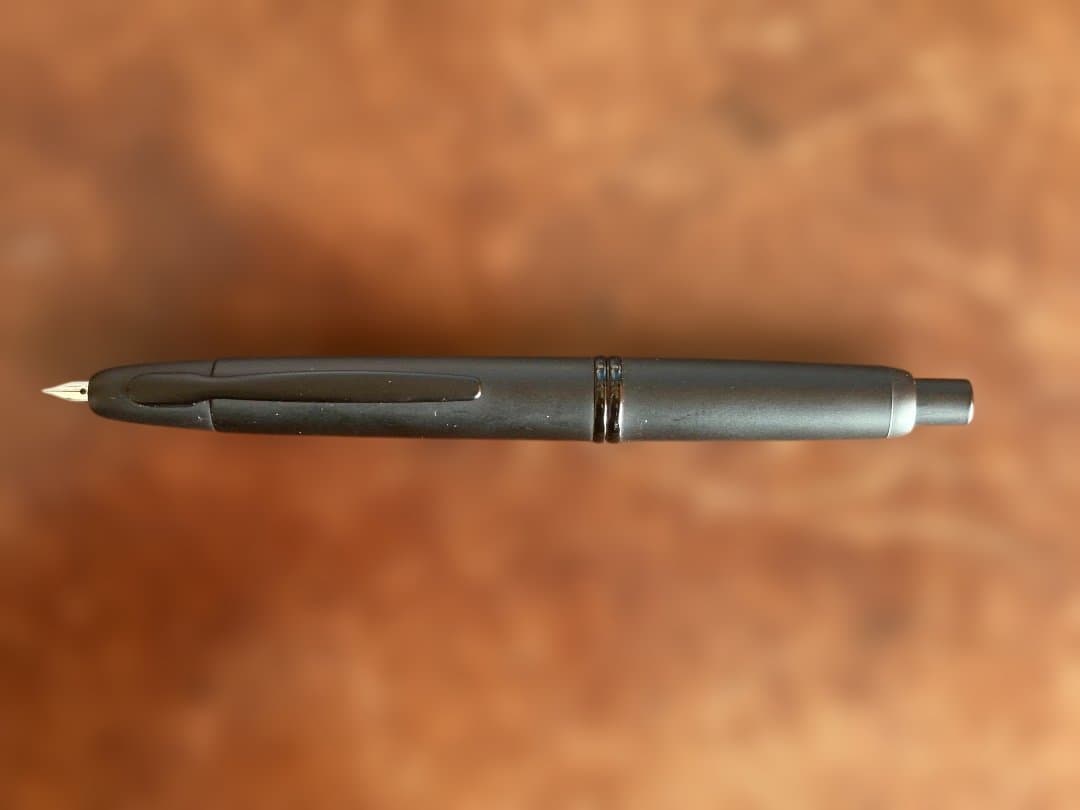 K*様 PILOT キャップレス　マットブラック　万年筆