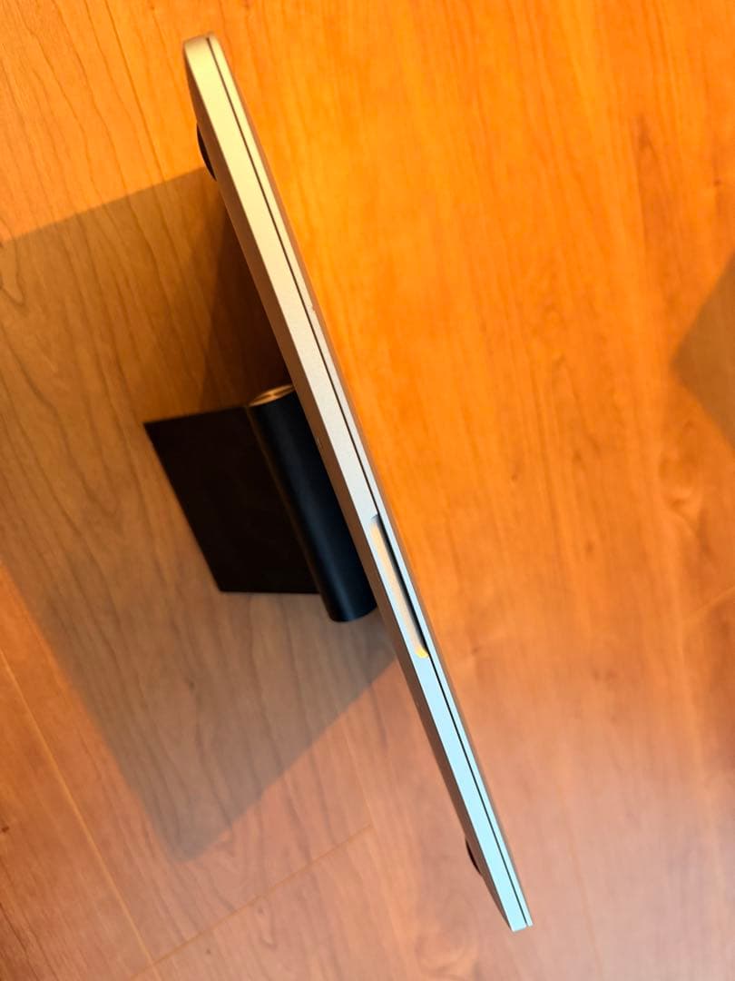 MacBook Pro M1 13 インチ 16GB/256GB シルバー