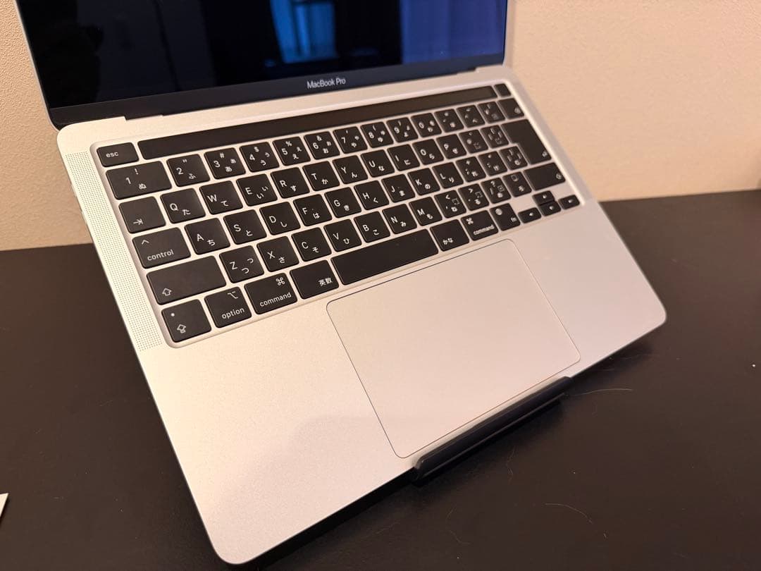 MacBook Pro M1 13 インチ 16GB/256GB シルバー