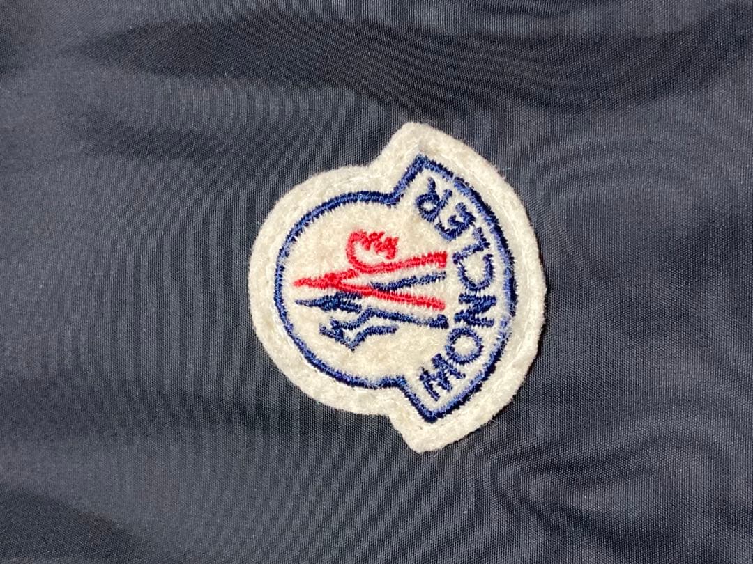 モンクレールナイロンジャケット、パンツ