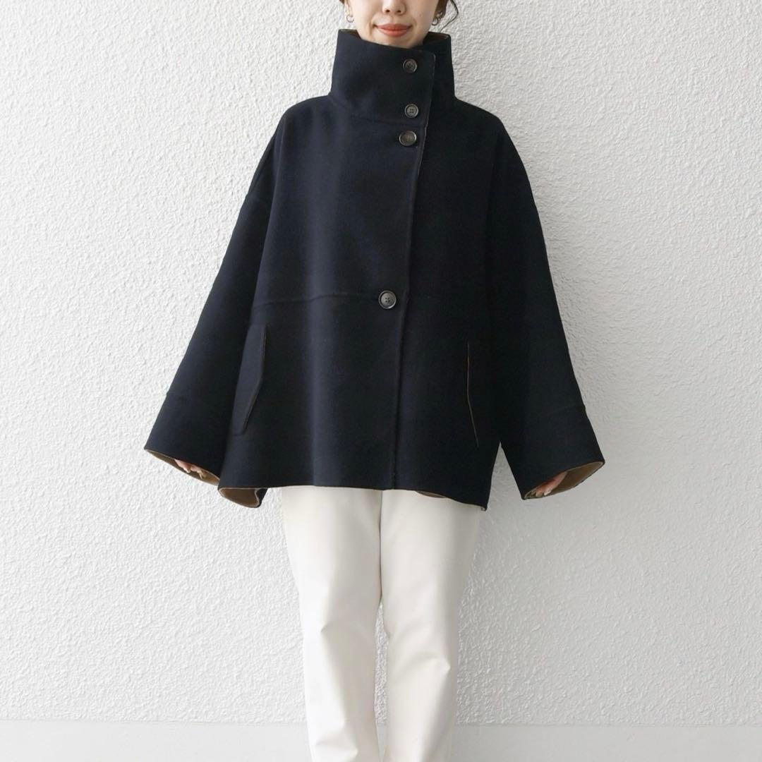 SHIPS any リバー スタンドカラー ポンチョ ショート コート　ベージュ