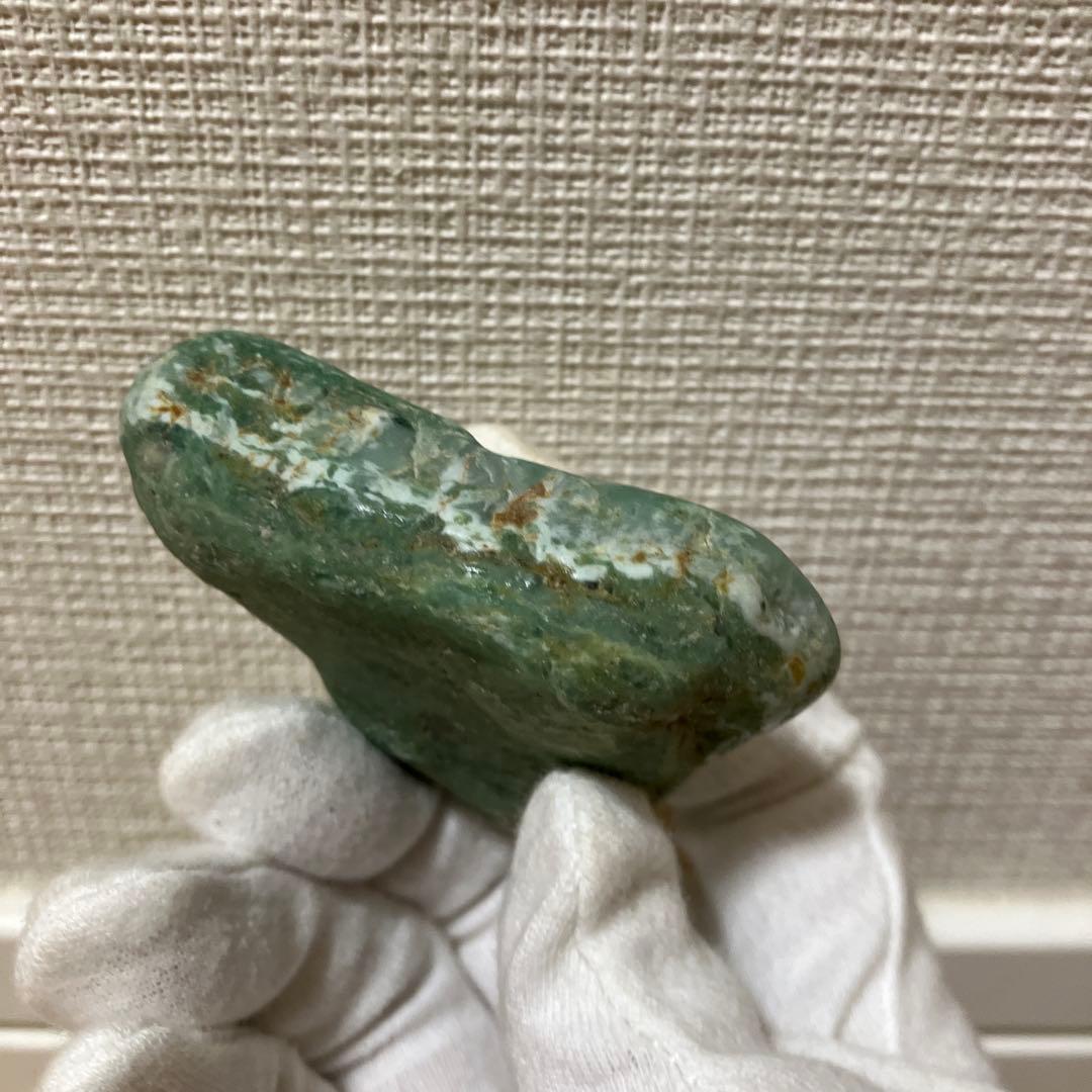 糸魚川翡翠 濃いグリーン 【92g】透過よい高品質✨