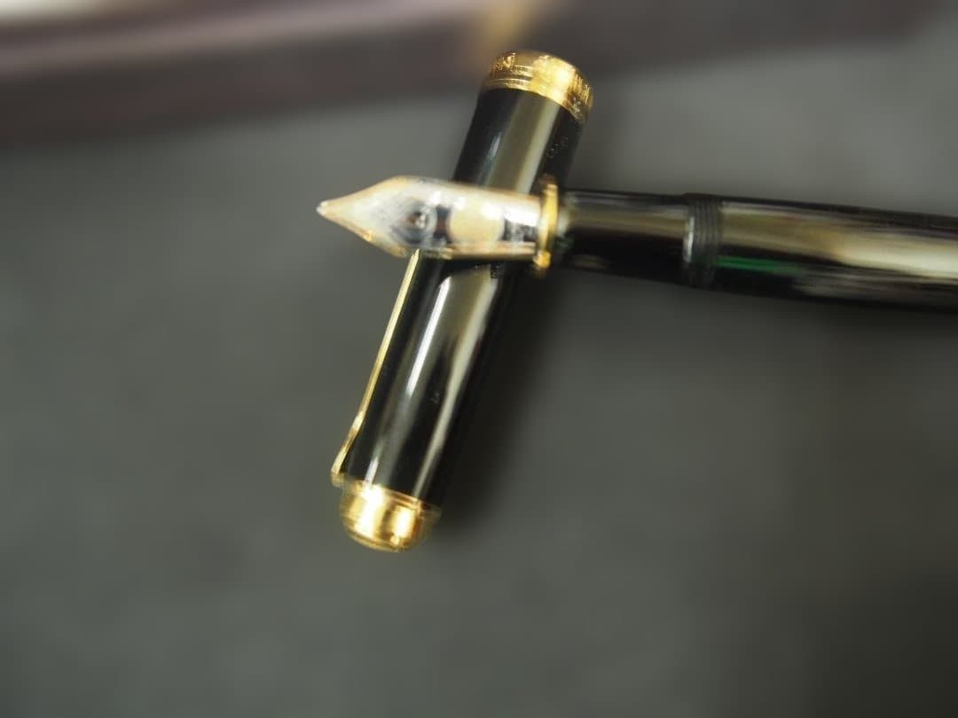 K*s様 中古　万年筆　ペリカン　スーベレーン　M-1000　黒　2015年購入
