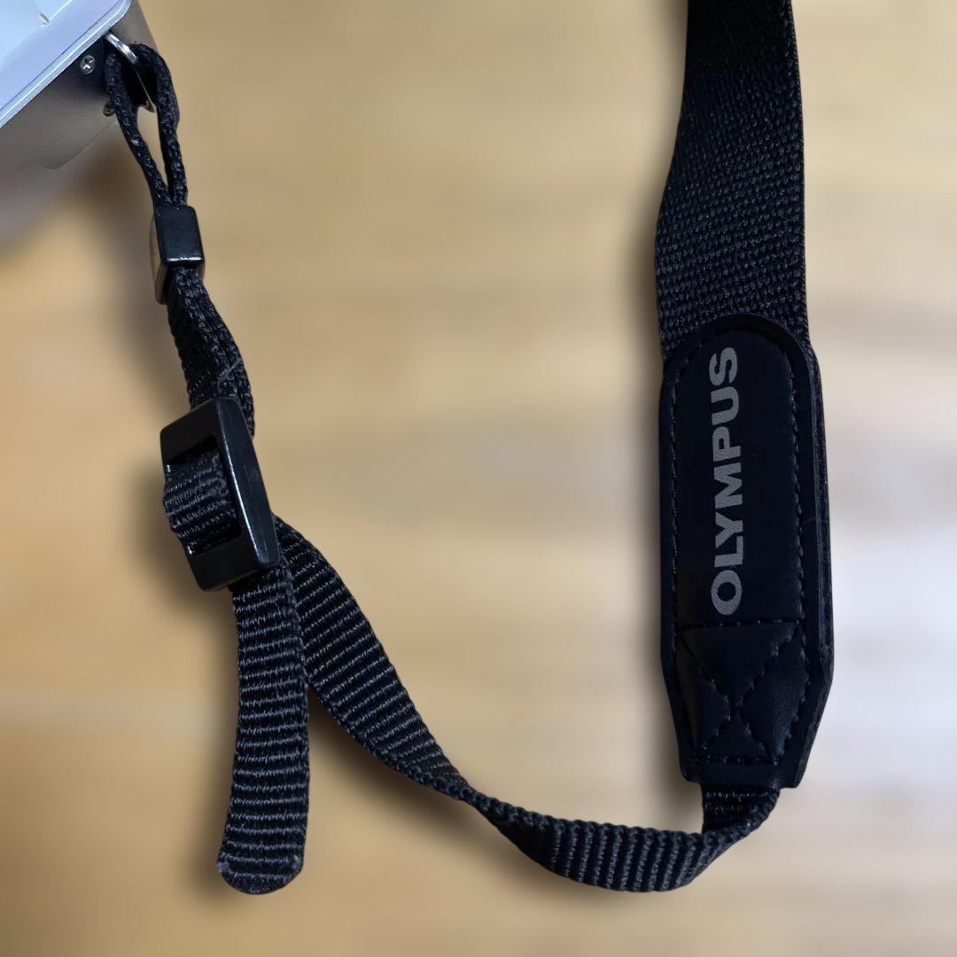 ヨ*ー様 OLYMPUS デジタル一眼レフカメラ M.ZUIKO 14-42mm