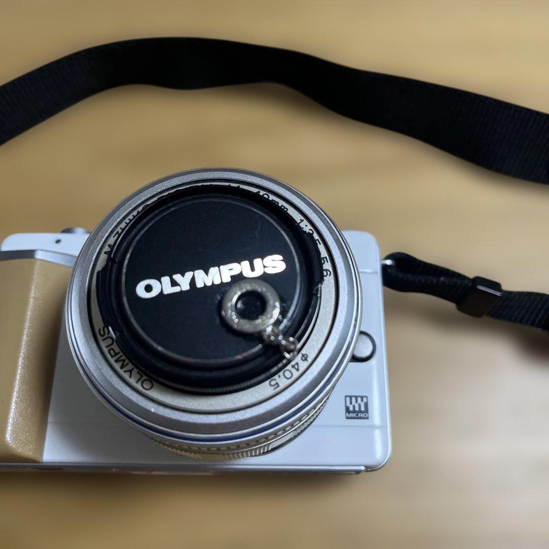 ヨ*ー様 OLYMPUS デジタル一眼レフカメラ M.ZUIKO 14-42mm