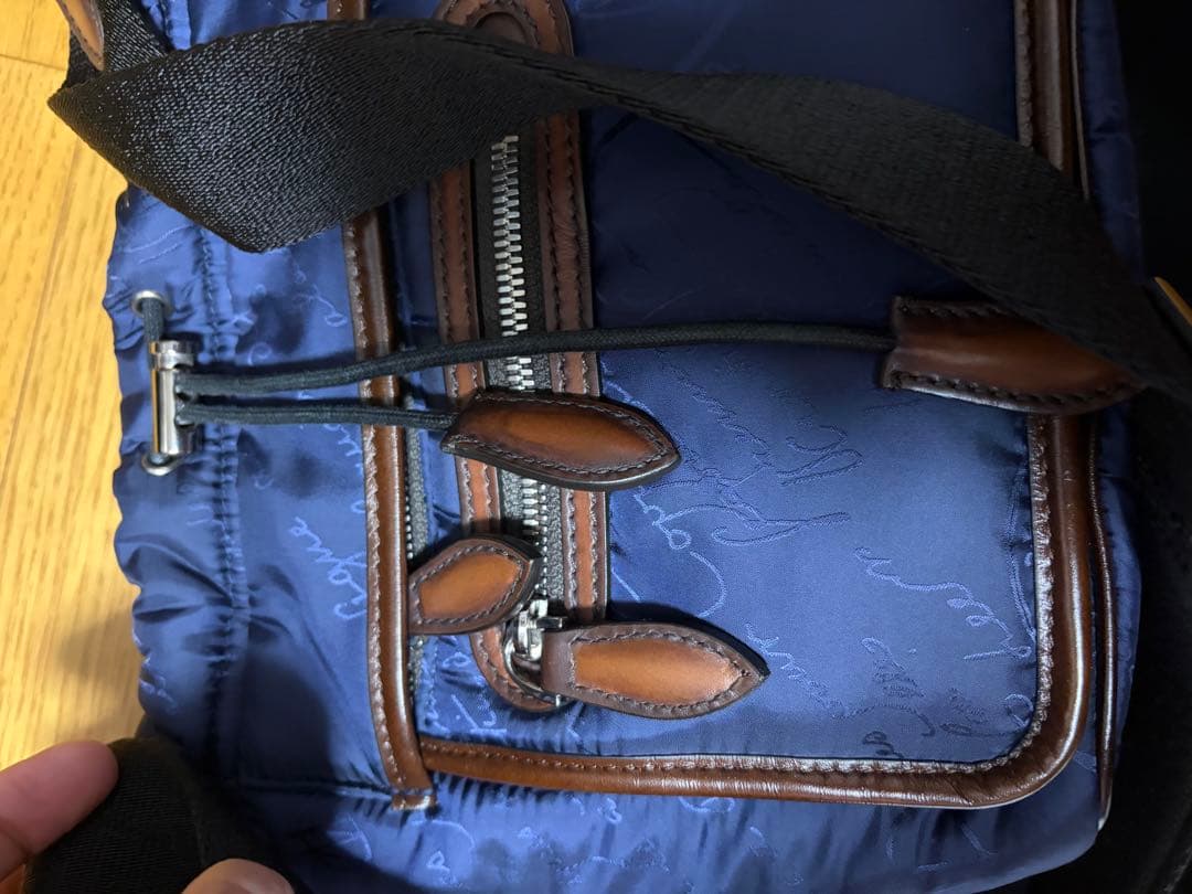 最終価格BERLUTI ベルルッティ　ナイロン　スクリットカリグラフィバッグ
