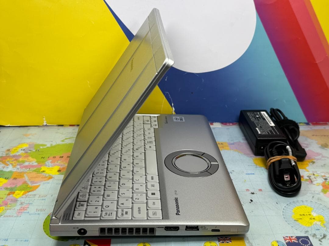 極美品 16GB・DVD レッツノート CF-SV9 12.1型 超軽量 綺麗