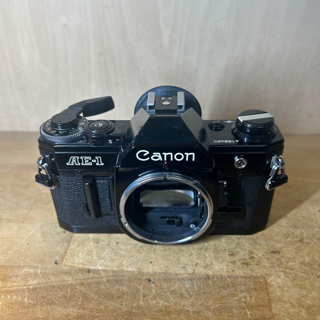 Canon AE-1 ブラックボディー　鳴きなし完動美品