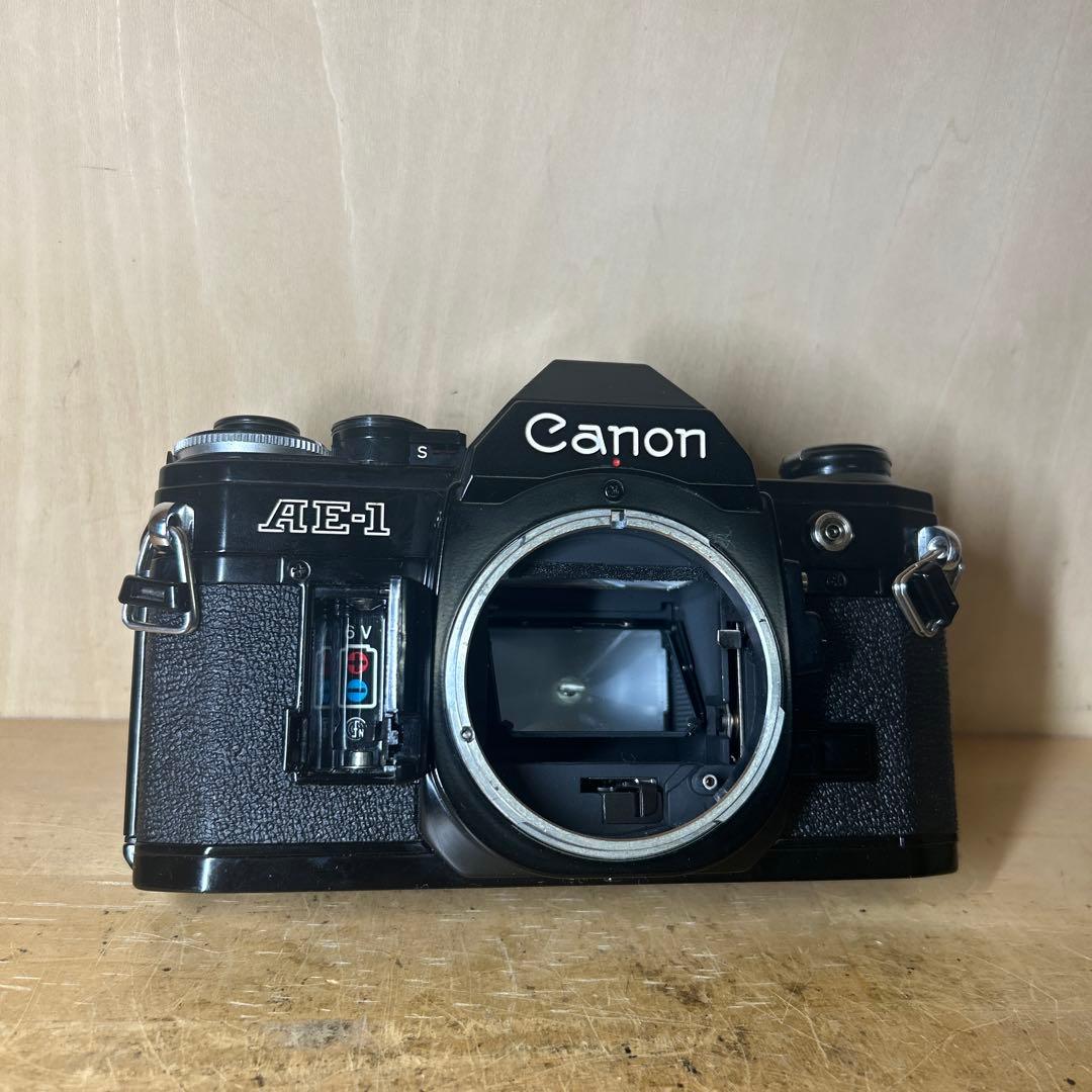Canon AE-1 ブラックボディー　鳴きなし完動美品