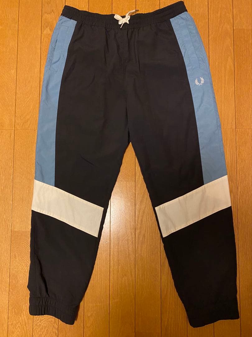 FRED PERRY フレッドペリー セットアップ Sサイズ