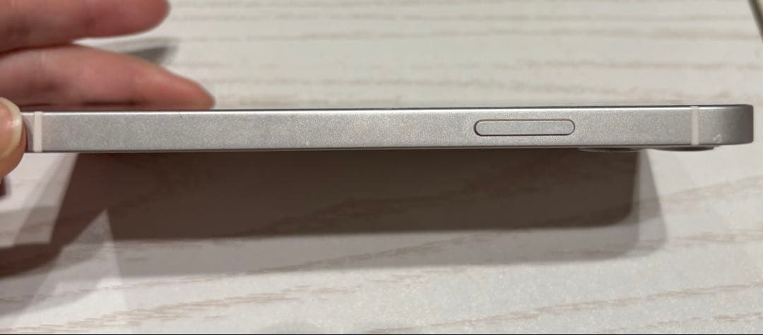 m*8様 【美品】iPhone12/128GB バッテリー最大容量82% SIM