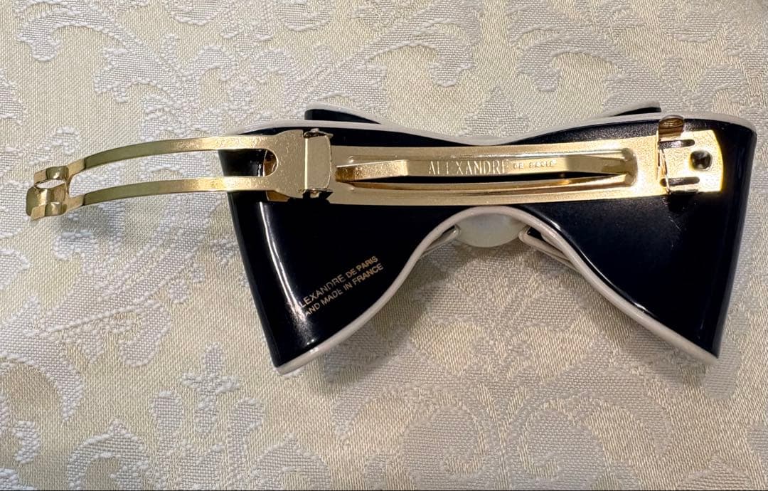 ❤️最終価格❤️美品✨アレクサンドルドゥパリ 立体 パール リボン バレッタ 黒