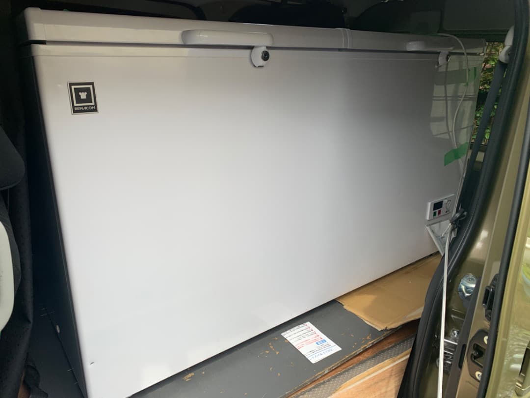 【早い者勝ち！】レマコム　冷凍ストッカー405L ホワイト【RCY-405】