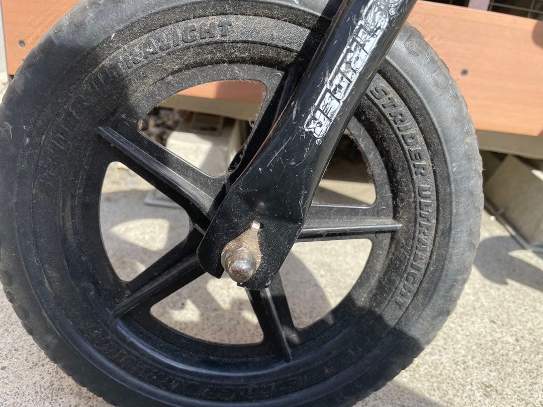 ストライダースポーツ♡グリーン♡12インチ♡日本正規品　部品付き！