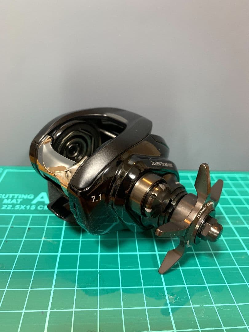 【超美品】ダイワ 22ジリオン TW HD 1000H 本体（ボディのみ）