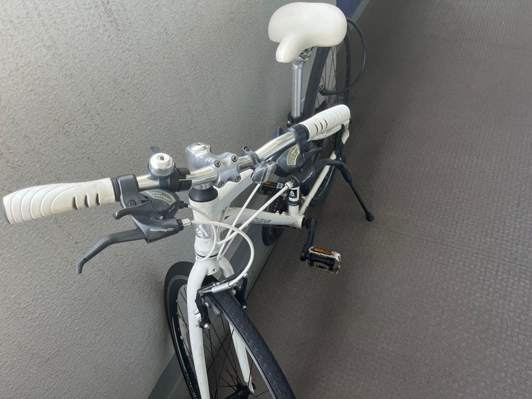 クロスバイク　白【大阪市内　引取り限定】